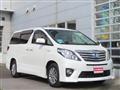 2013 Toyota Alphard Hybrid