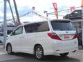 2013 Toyota Alphard Hybrid