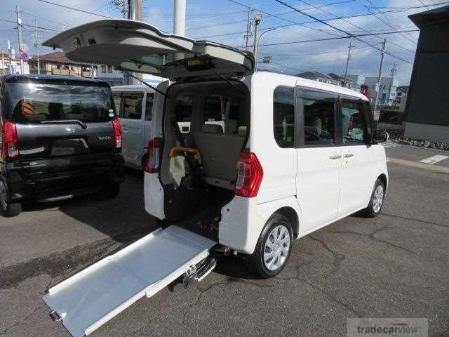 2018 Daihatsu Tanto