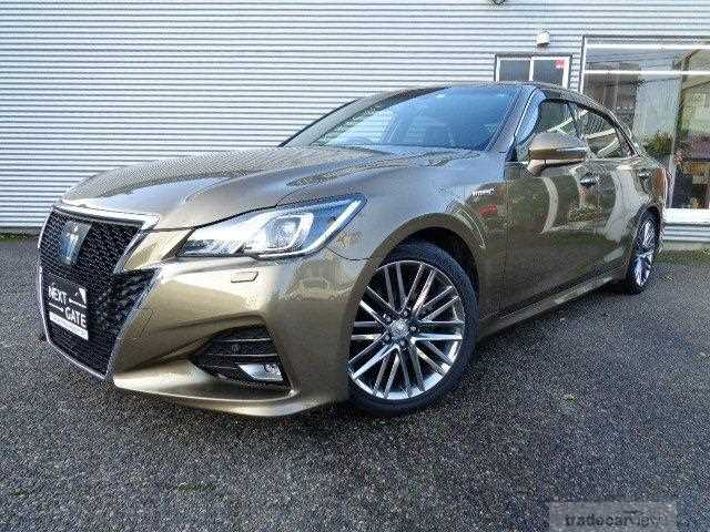 2016 Toyota Crown