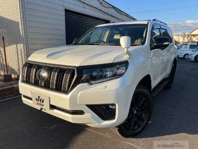 2023 Toyota Land Cruiser Prado