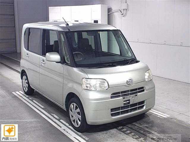 2012 Daihatsu Tanto