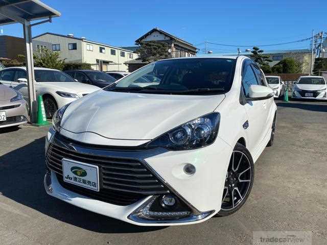 2015 Toyota AQUA