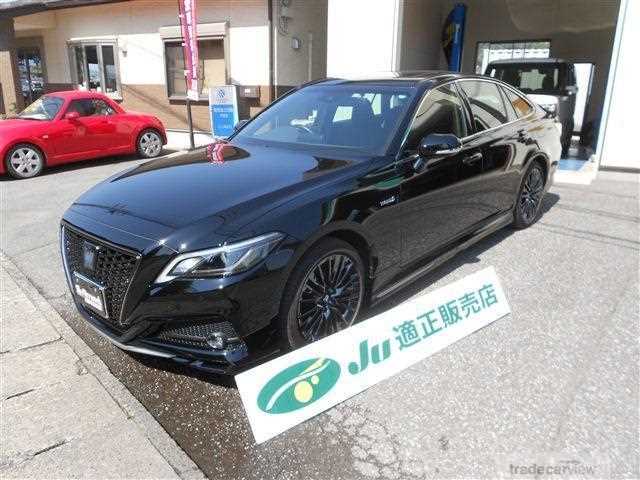 2020 Toyota Crown Hybrid