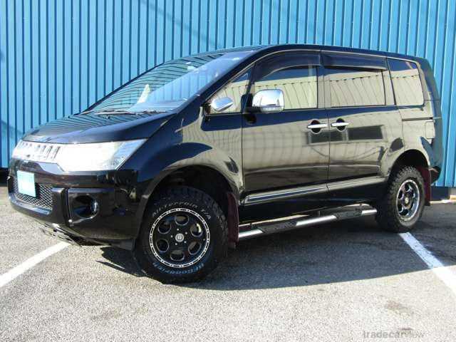 2013 Mitsubishi Delica D5