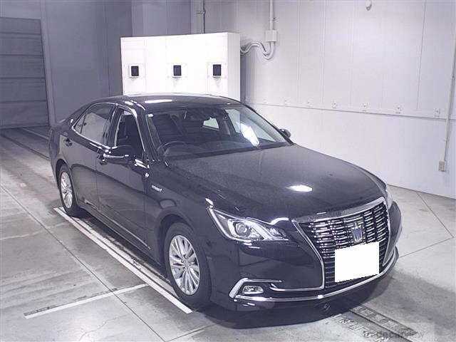 2016 Toyota Crown