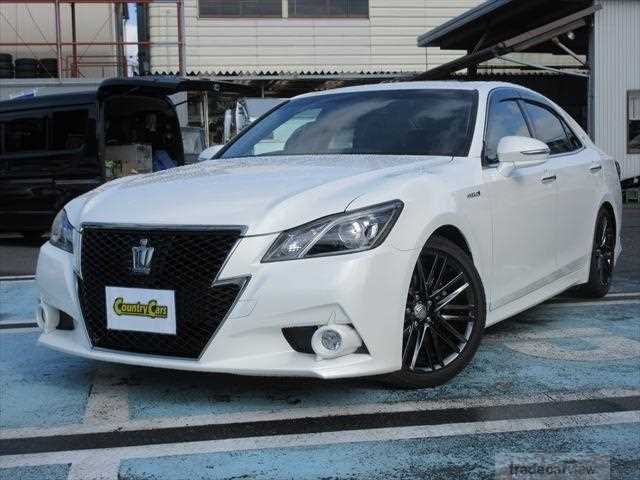 2015 Toyota Crown