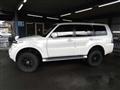 2013 Mitsubishi Pajero