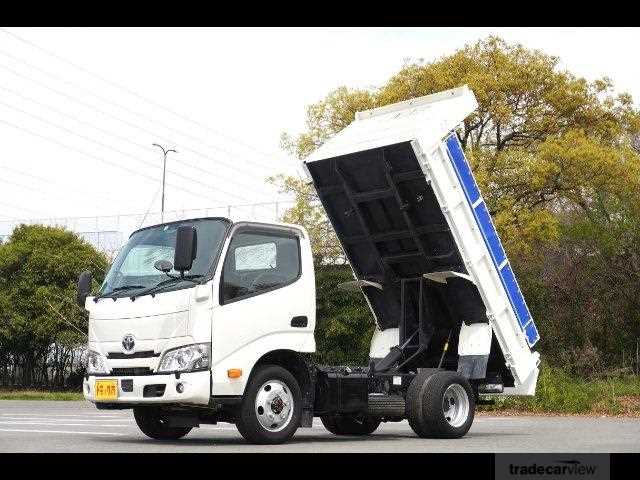 2022 Toyota Dyna Truck