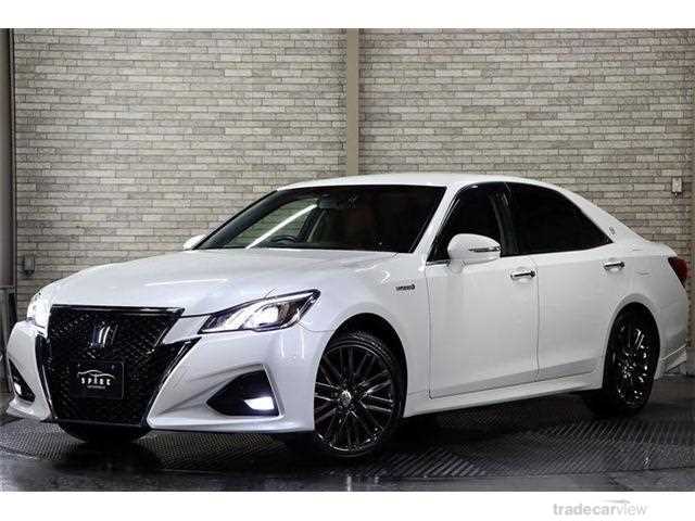 2015 Toyota Crown Hybrid