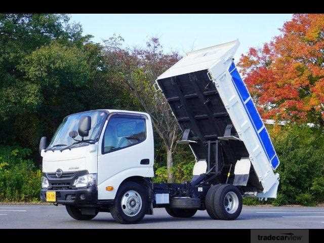 2017 Hino Dutro