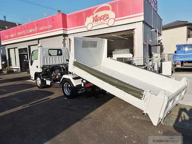 2018 Isuzu Elf Truck