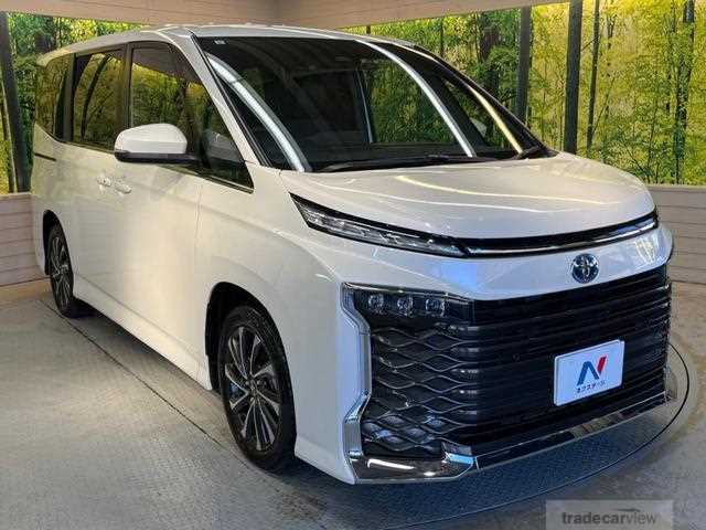 2024 Toyota Voxy