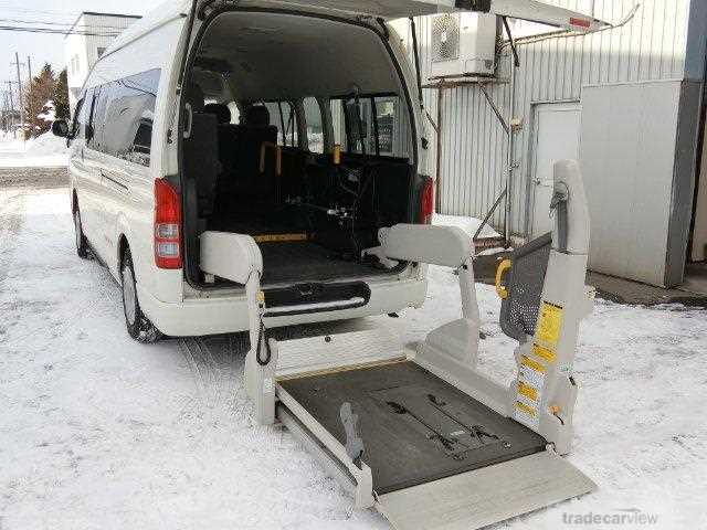 2011 Toyota Hiace Commuter