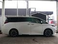 2023 Toyota Alphard Hybrid