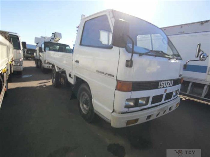 2025 Isuzu Elf