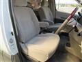 2001 Toyota Grand Hiace