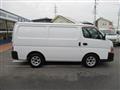 2008 Nissan Caravan