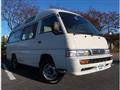 2000 Nissan Caravan