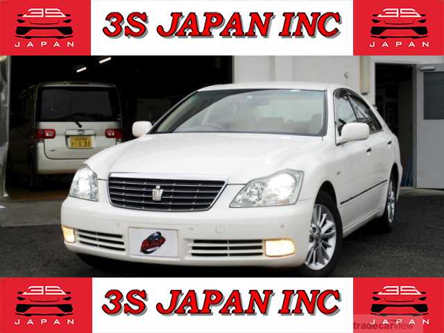 2004 Toyota Crown Royal Series