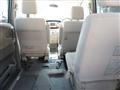 2005 Toyota Noah