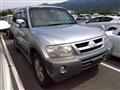 2005 Mitsubishi Pajero