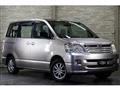 2003 Toyota Noah