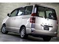 2003 Toyota Noah