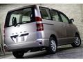 2003 Toyota Noah