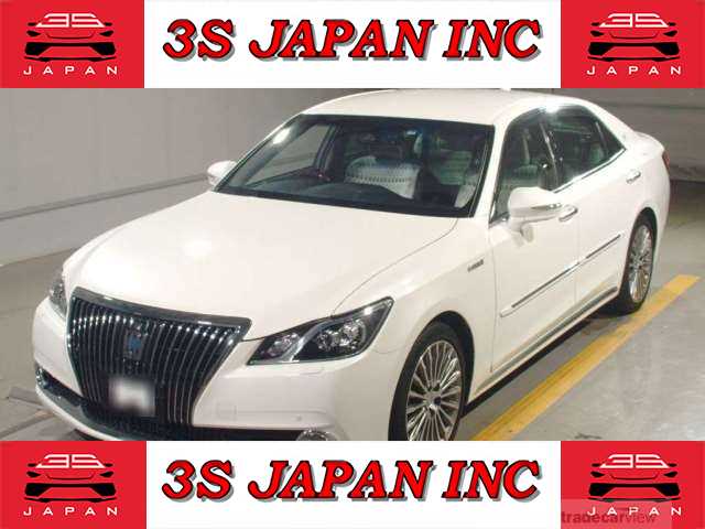 2013 Toyota Crown Majesta