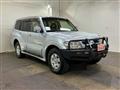 2004 Mitsubishi Pajero