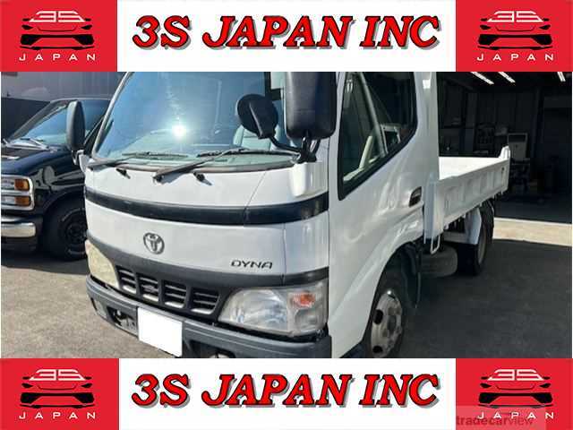 2004 Toyota Dyna Truck