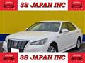 2017 Toyota Crown Hybrid