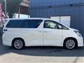 2013 Toyota Vellfire