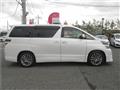 2013 Toyota Vellfire