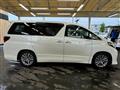 2013 Toyota Alphard G