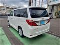 2013 Toyota Alphard