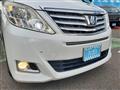 2013 Toyota Alphard