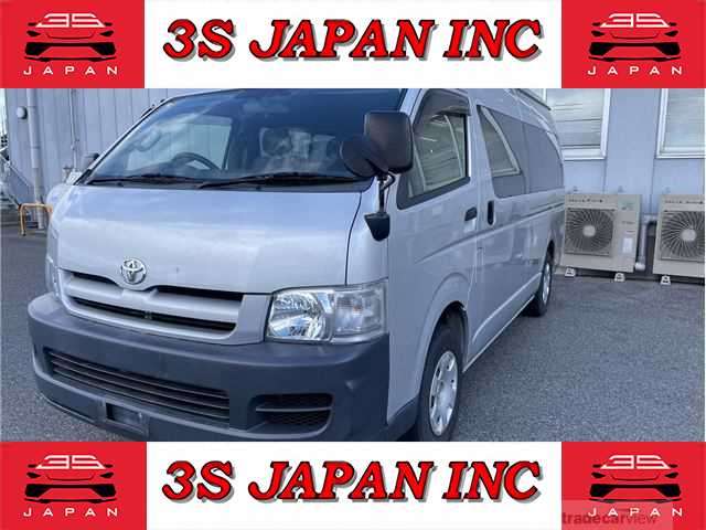 2005 Toyota Hiace Commuter