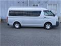 2005 Toyota Hiace Commuter