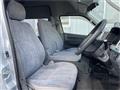 2005 Toyota Hiace Commuter