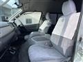 2005 Toyota Hiace Commuter