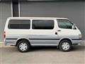 2001 Toyota Hiace Van