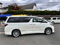 2013 Toyota Alphard