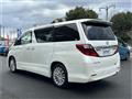 2011 Toyota Alphard