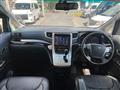 2013 Toyota Alphard