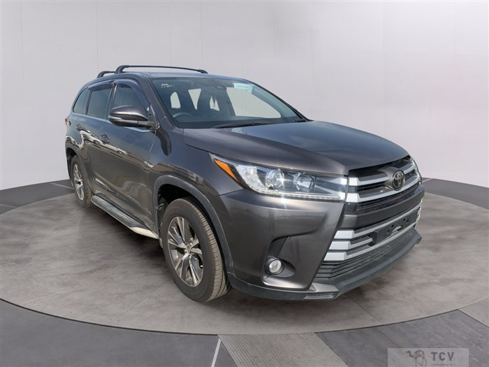 2017 Toyota Kluger V