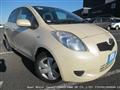 2005 Toyota Vitz