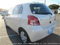 2005 Toyota Vitz