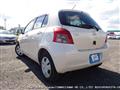 2005 Toyota Vitz